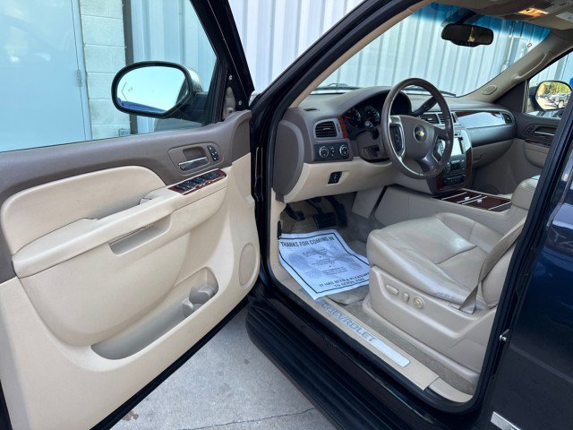 Used 2012 Chevrolet Suburban LTZ AWD/4WD image 13