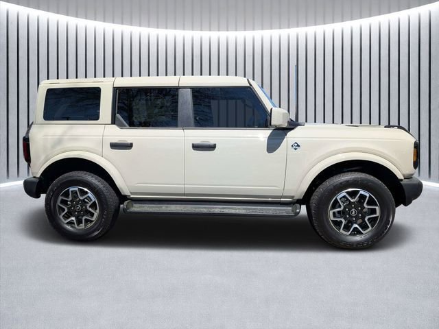 New 2026 Ford Bronco Outer Banks AWD/4WD image 2