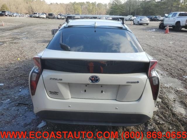 Used 2017 Toyota Prius Three image 7