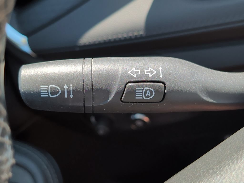 Used 2024 Buick Encore GX Preferred w/ Comfort Package AWD/4WD image 46