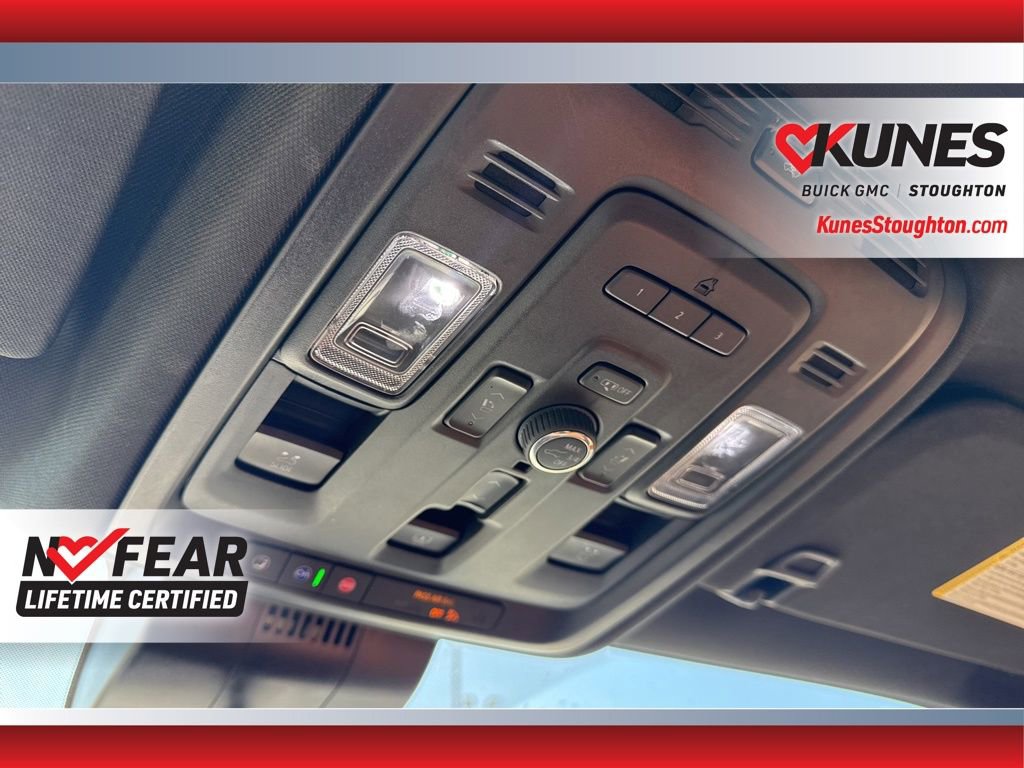 Used 2023 GMC Yukon Denali Ultimate image 34