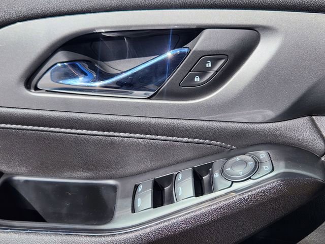 Used 2023 Chevrolet Traverse LT AWD/4WD image 11