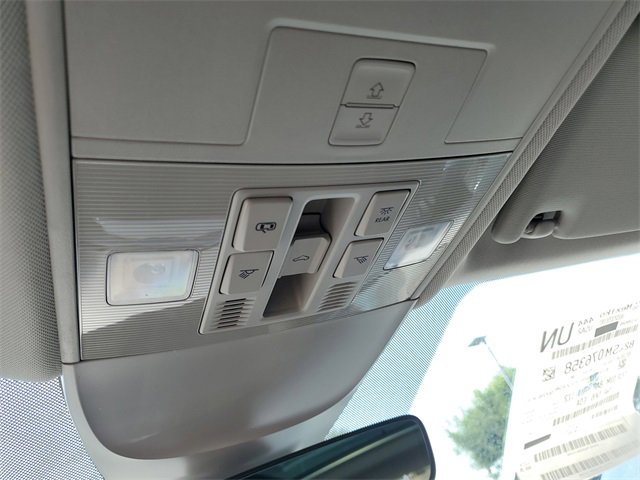 New 2025 Volkswagen Taos SE image 30