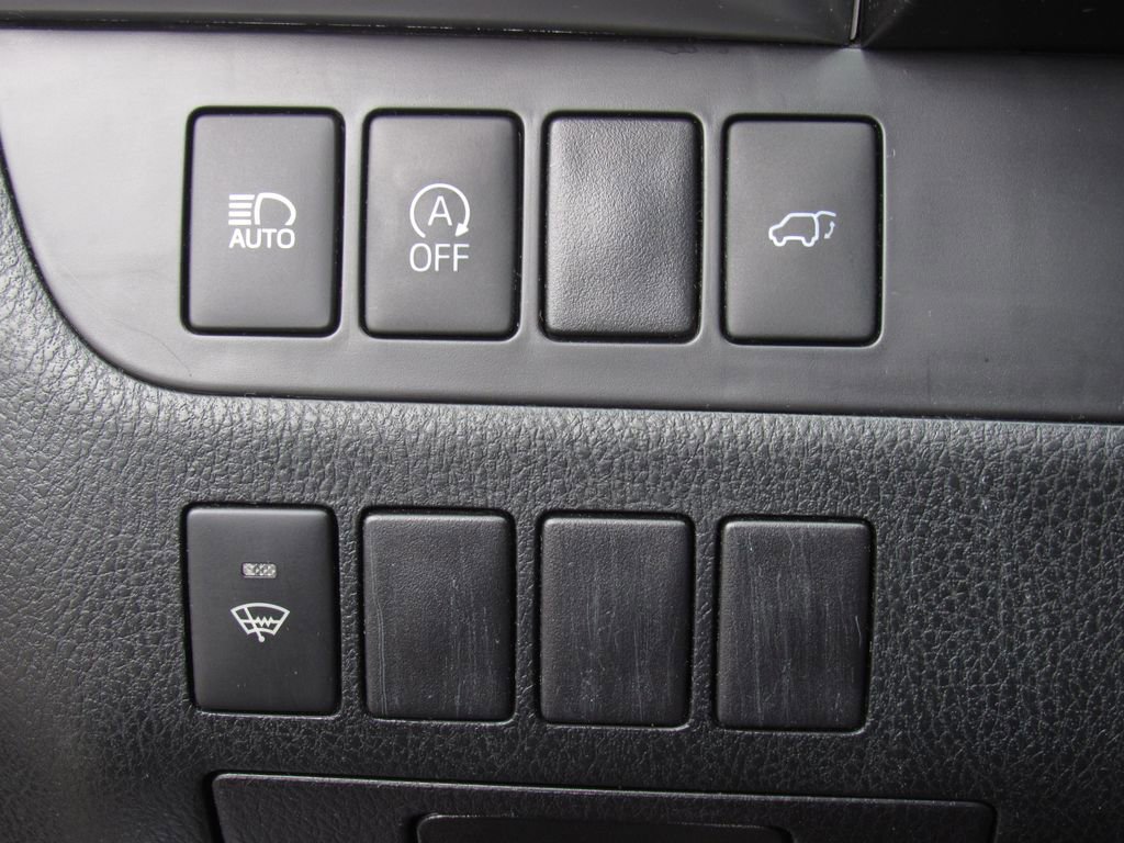 Used 2017 Toyota Highlander XLE AWD/4WD image 38