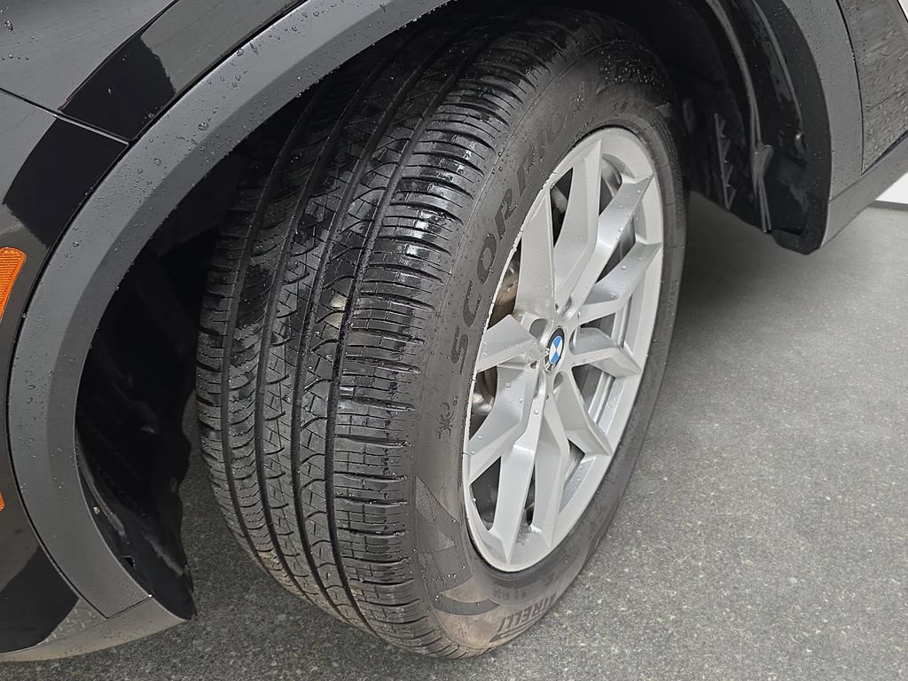 Used 2019 BMW X5 xDrive40i w/ Premium Package AWD/4WD image 27