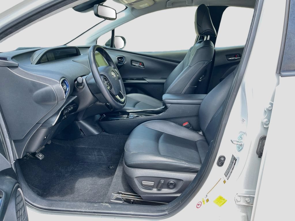 Used 2022 Toyota Prius Limited FWD image 22
