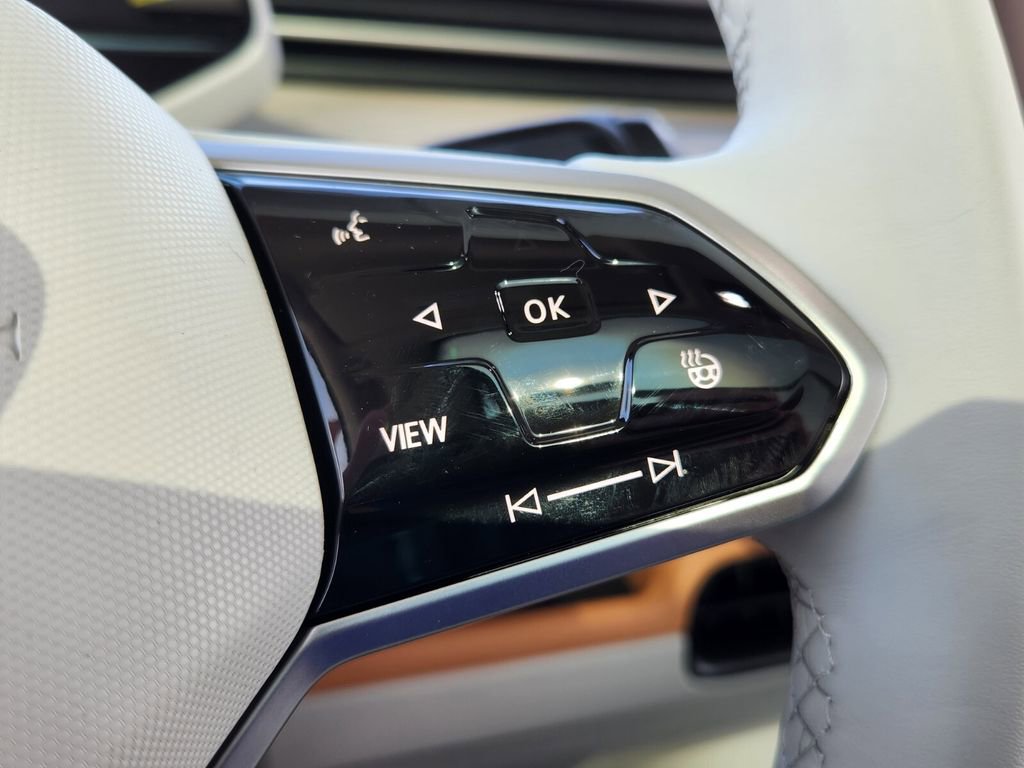 New 2025 Volkswagen ID. Buzz 1st Edition image 13