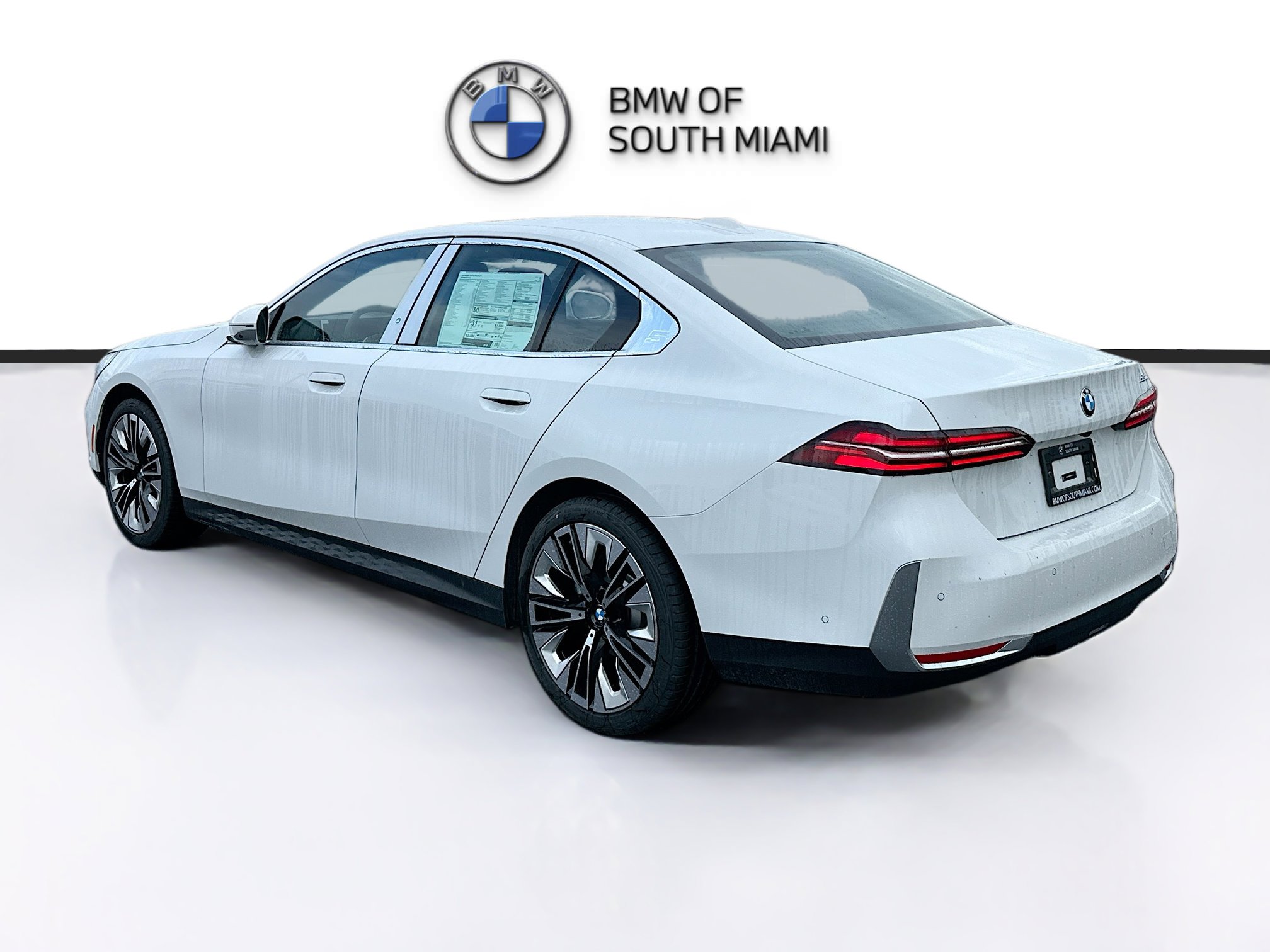 New 2026 BMW 530i 530i w/ Convenience Package image 4