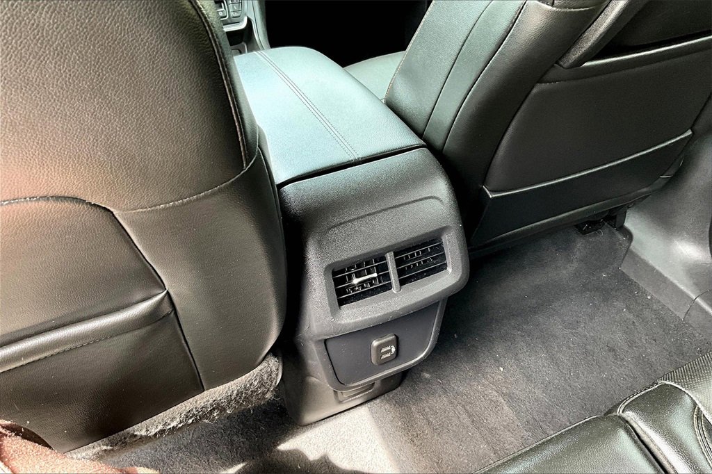 Used 2020 GMC Terrain SLT image 32