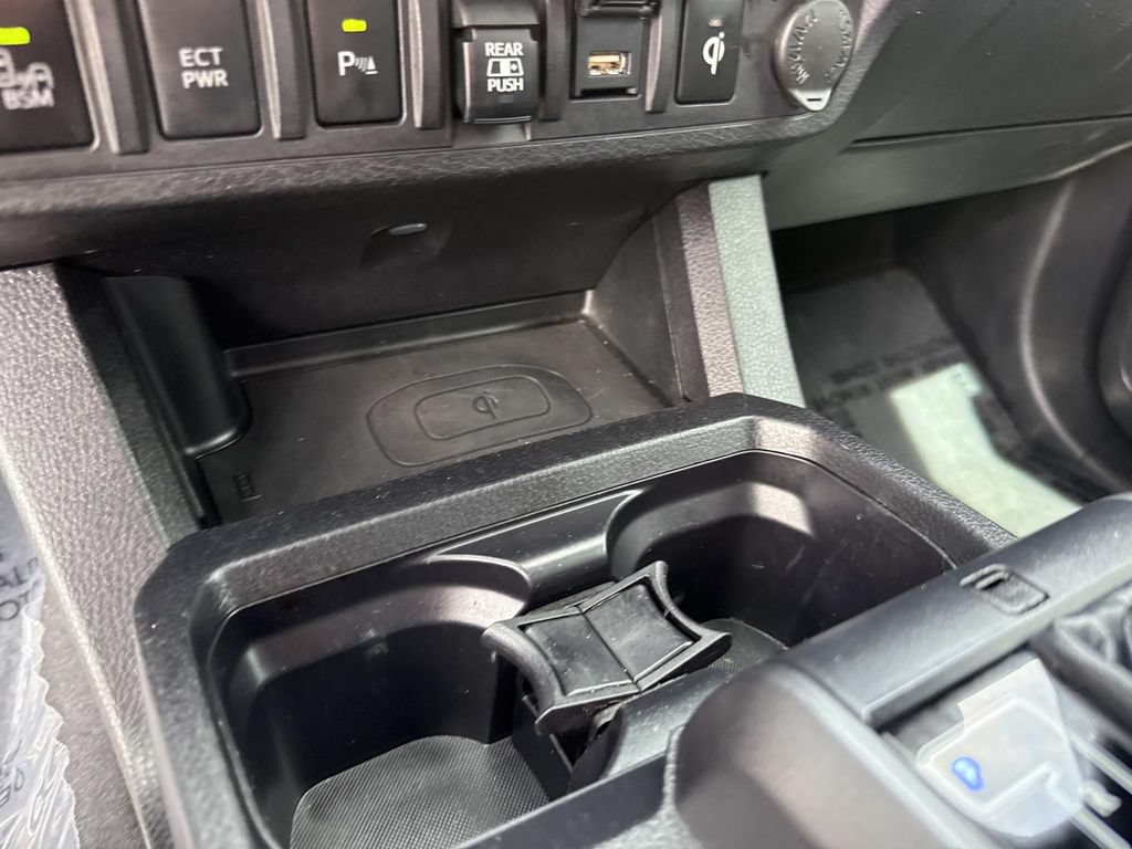 Used 2021 Toyota Tacoma TRD Off-Road w/ TRD Premium Off Road Package AWD/4WD image 35