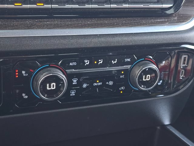 Used 2022 Chevrolet Silverado 1500 RST w/ Convenience Package II AWD/4WD image 22