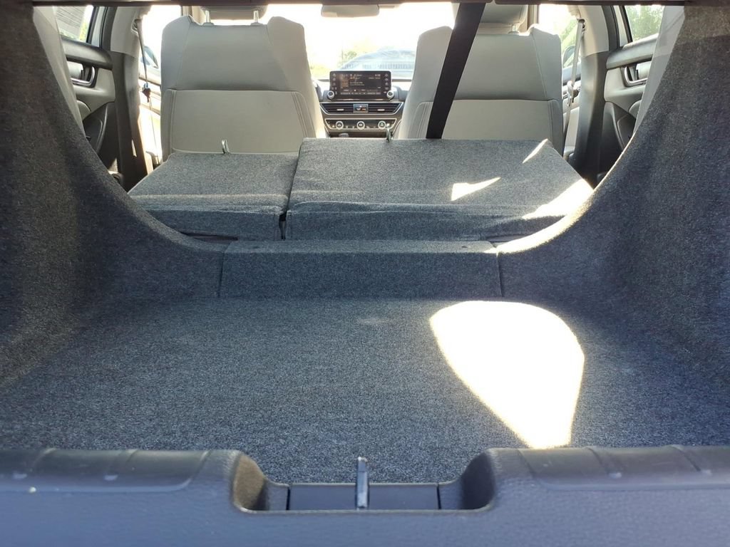 Used 2019 Honda Accord EX image 21