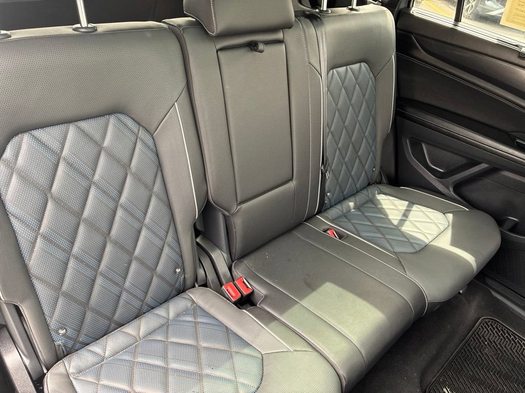 Used 2026 Volkswagen Atlas Cross Sport SEL Premium R-Line w/ MDO Package AWD/4WD image 41