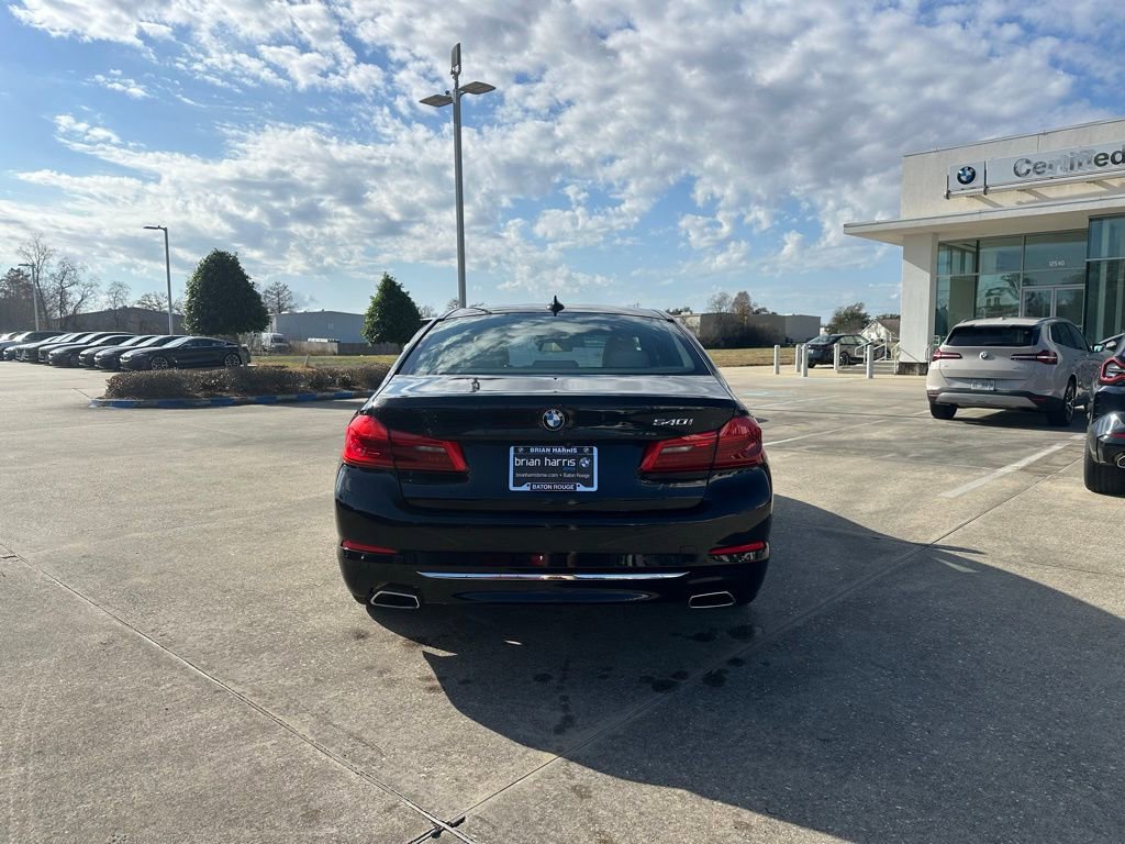 Used 2020 BMW 540i w/ Premium Package RWD image 3