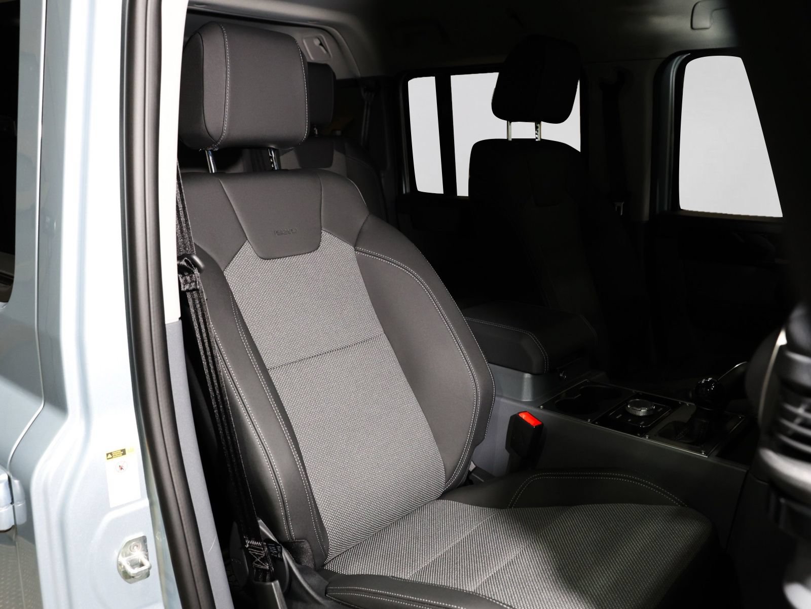 Used 2025 INEOS Grenadier AWD/4WD image 36