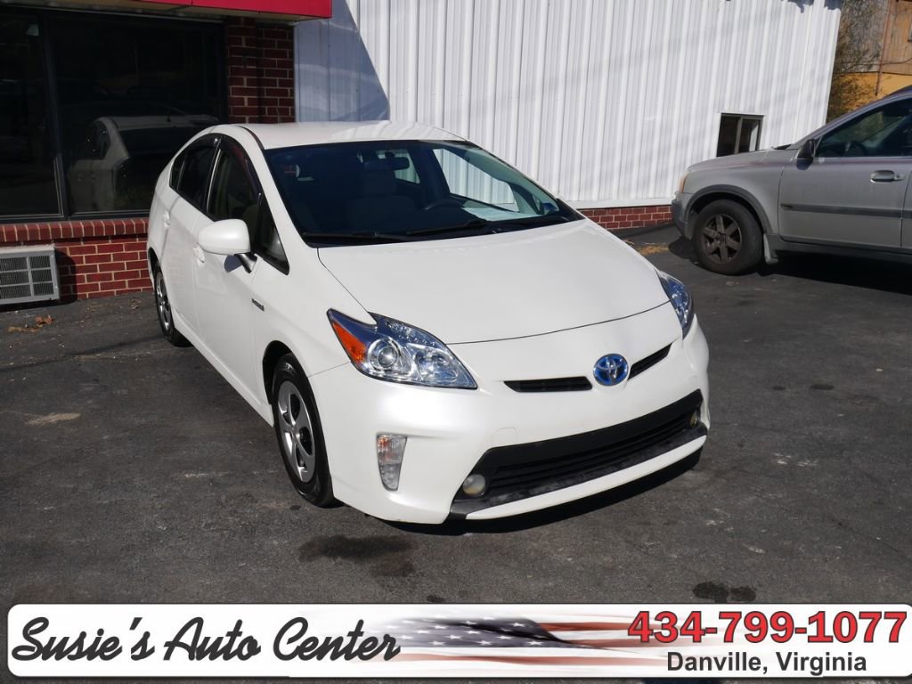Used 2014 Toyota Prius Two FWD image 6
