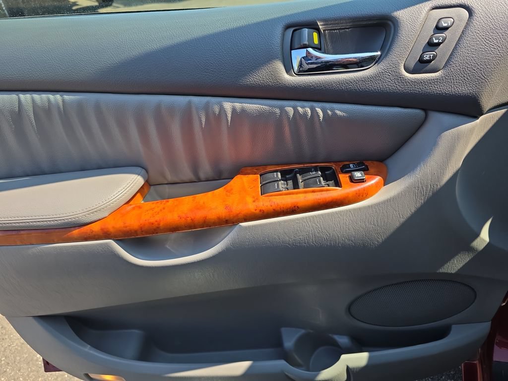 Used 2006 Toyota Sienna XLE Limited FWD image 15