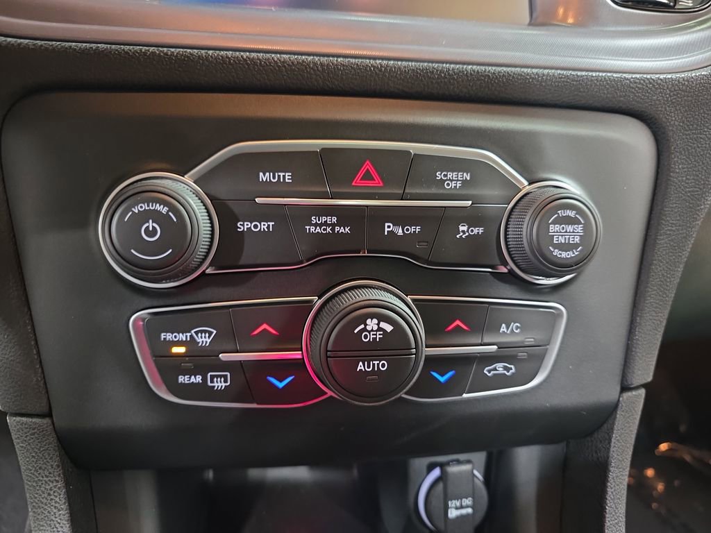 Used 2023 Dodge Charger R/T w/ Performance Handling Group image 20