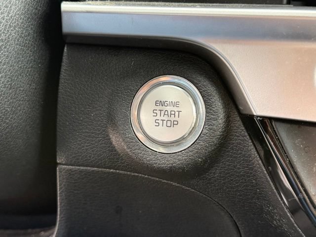 Used 2024 Kia Telluride EX w/ EX Captain's Chair Package FWD image 19
