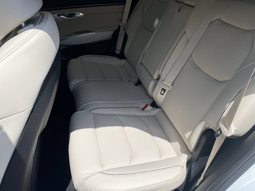 New 2026 Genesis GV70 2.5T Advanced AWD/4WD image 29