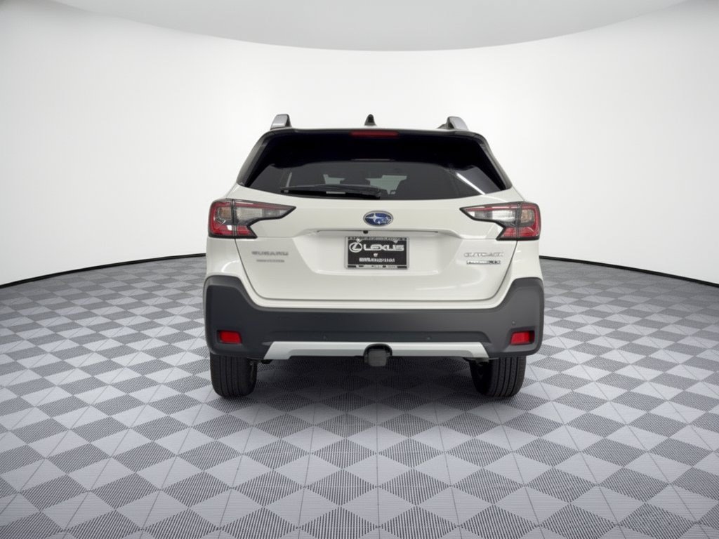 Used 2024 Subaru Outback Touring XT AWD/4WD image 11