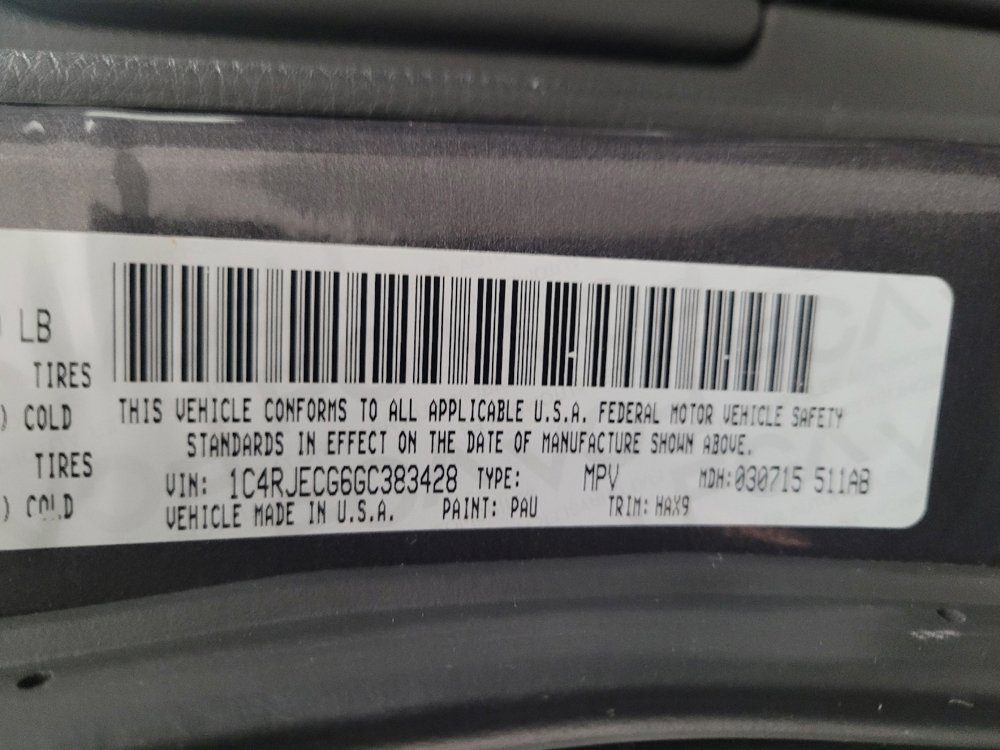 Used 2016 Jeep Grand Cherokee High Altitude RWD image 33