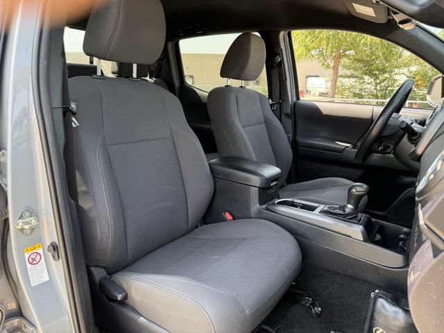 Used 2018 Toyota Tacoma TRD Sport w/ Technology Package RWD image 27