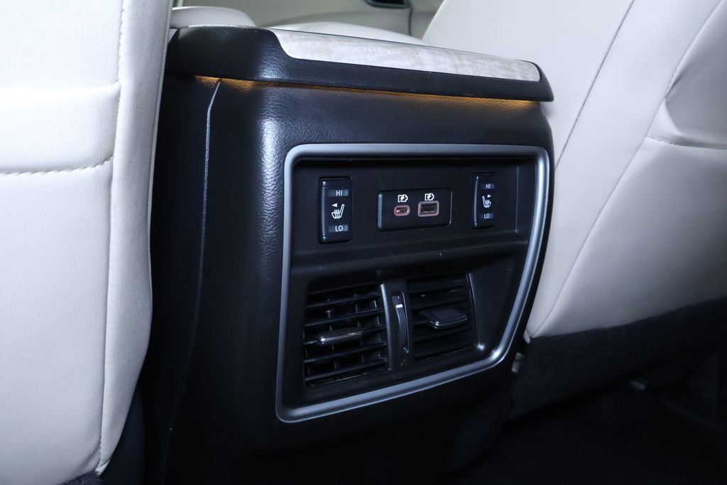 Used 2023 Nissan Murano SL w/ SL Moonroof Package image 18