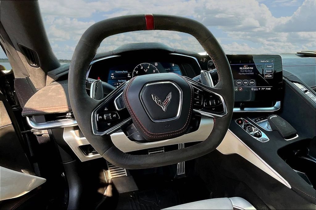 Used 2023 Chevrolet Corvette Stingray Premium Conv RWD image 8