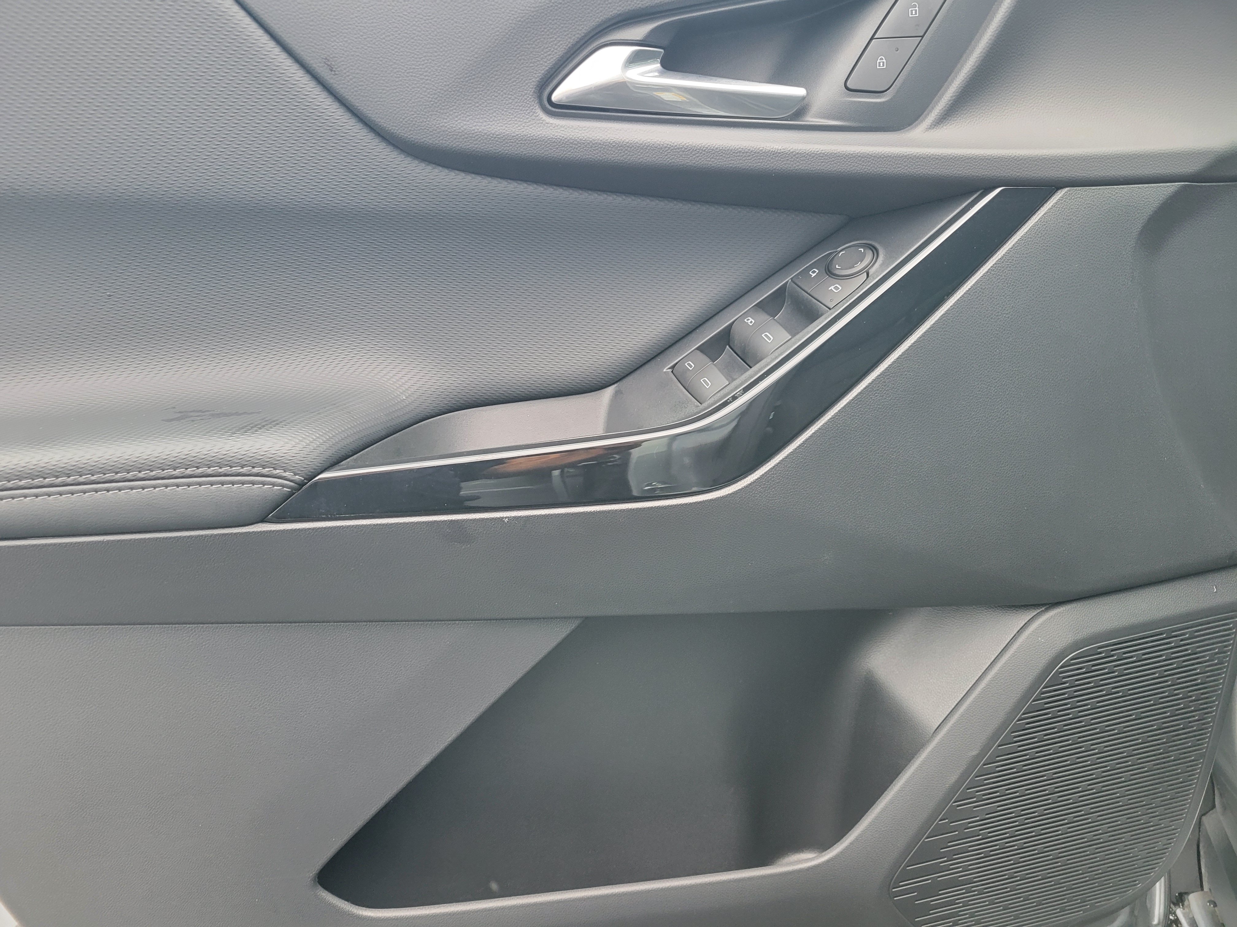 Certified 2026 Chevrolet Equinox LT FWD image 23