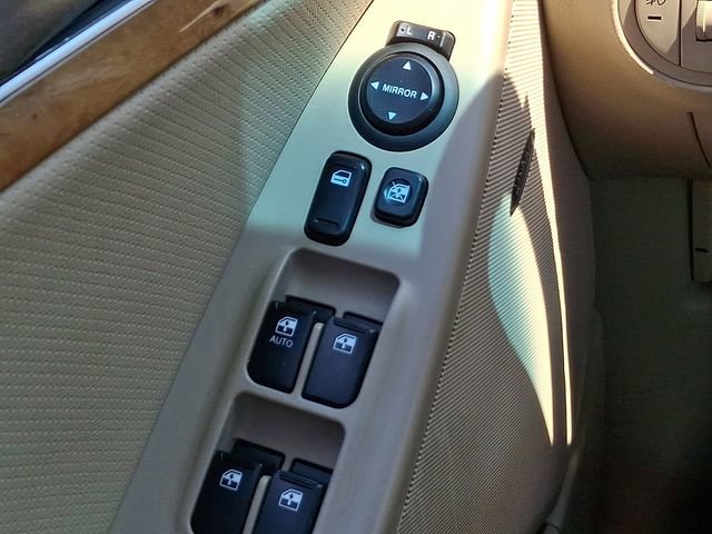 Used 2012 Hyundai Veracruz Limited w/ Navigation Pkg AWD/4WD image 29