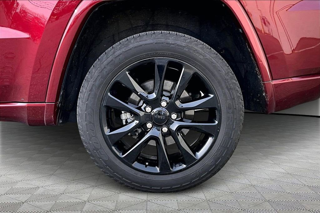 Used 2022 Jeep Grand Cherokee Laredo X image 33