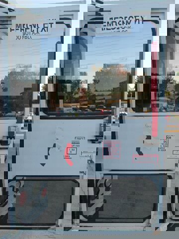 Used 2006 Chevrolet Express 3500 SHUTTLE BUS VAN w/ School Bus Package image 21