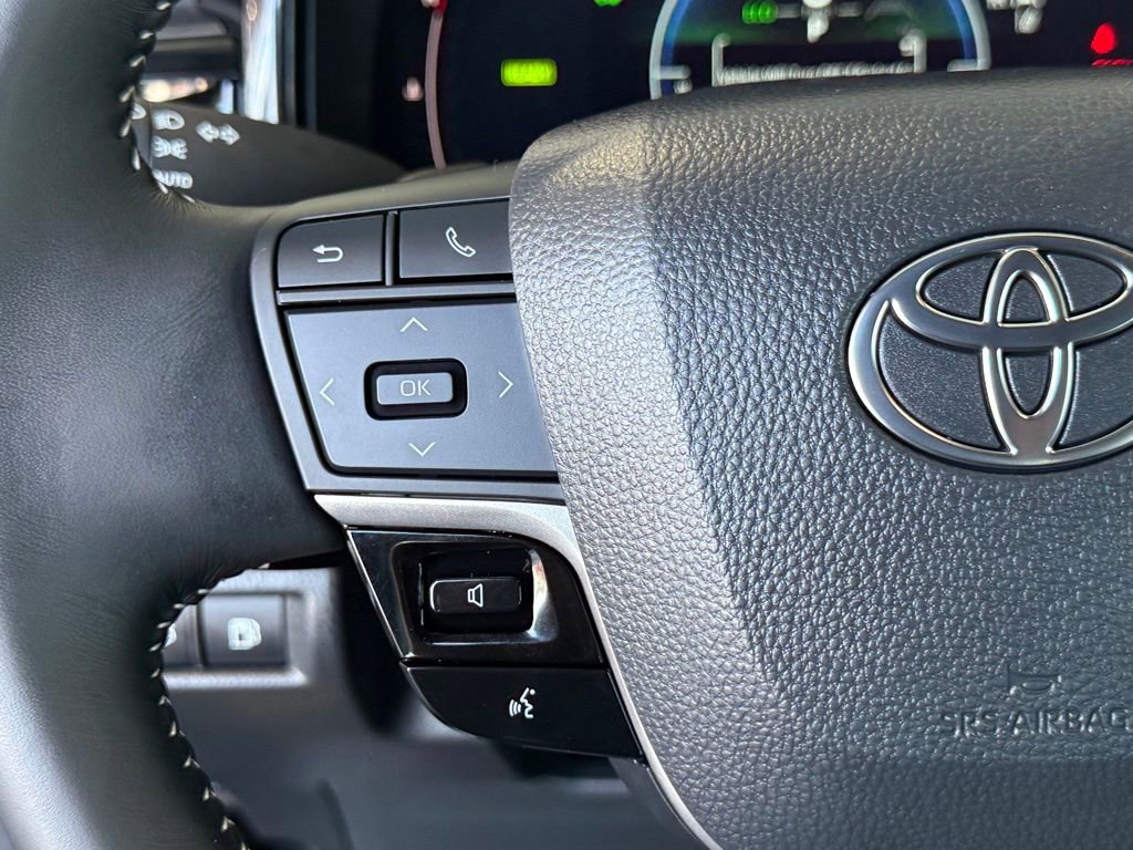 Certified 2025 Toyota Camry SE image 27