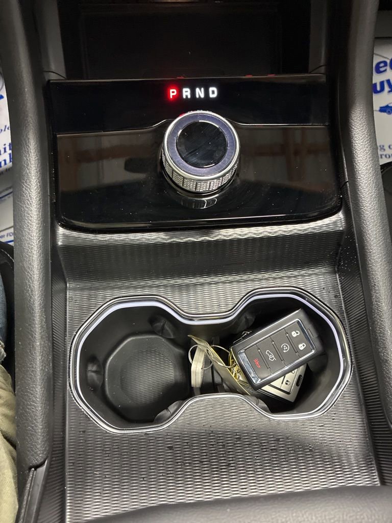 Used 2025 Jeep Grand Cherokee L Altitude image 21