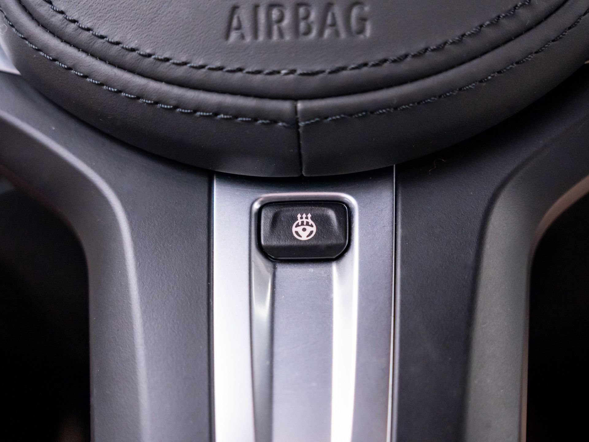 Certified 2026 BMW Z4 sDrive30i image 25