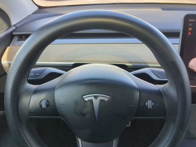 Used 2022 Tesla Model Y Performance image 29