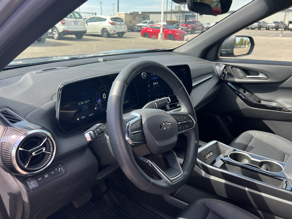 Used 2025 Chevrolet Equinox LT w/ Convenience Package II image 14