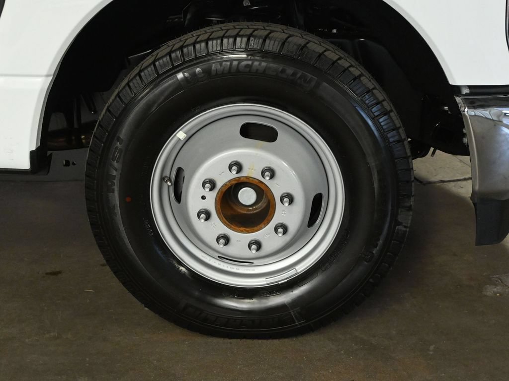 New 2026 Ford F350 XL w/ XL Chrome Package RWD image 49