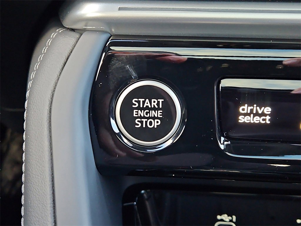 New 2025 Audi Q5 Premium Plus image 18