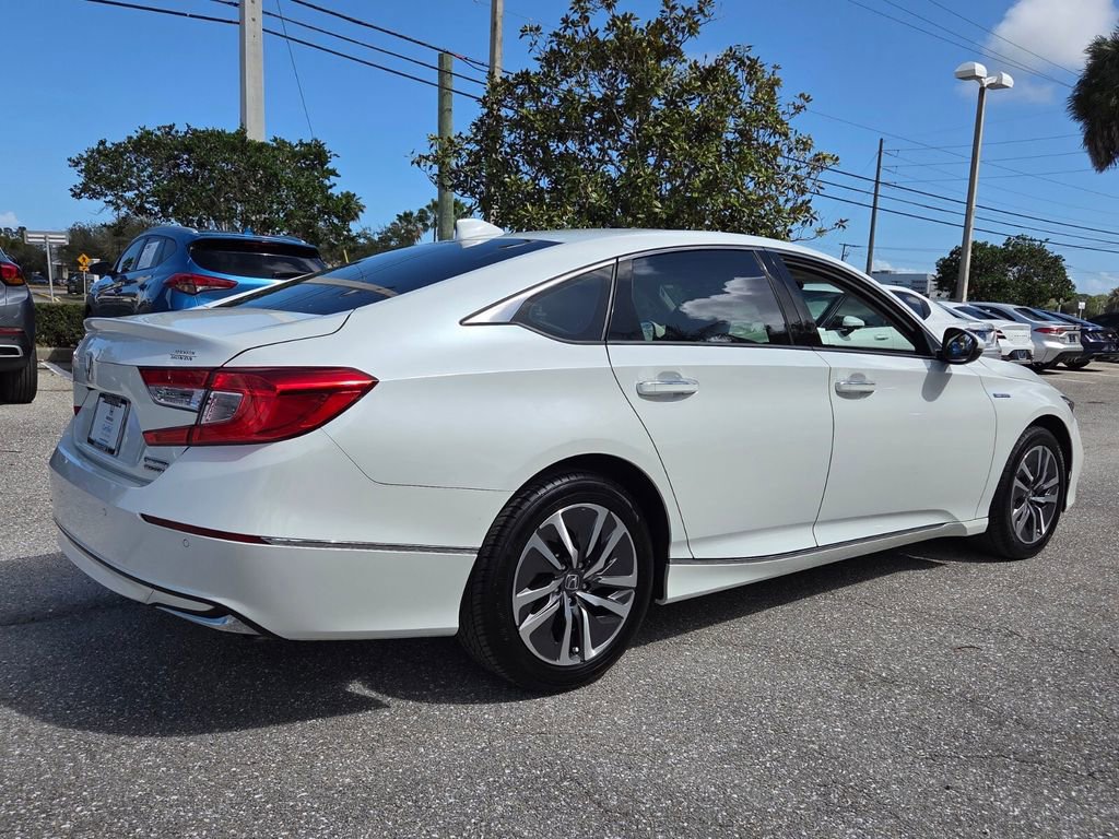 Certified 2018 Honda Accord Touring image 7