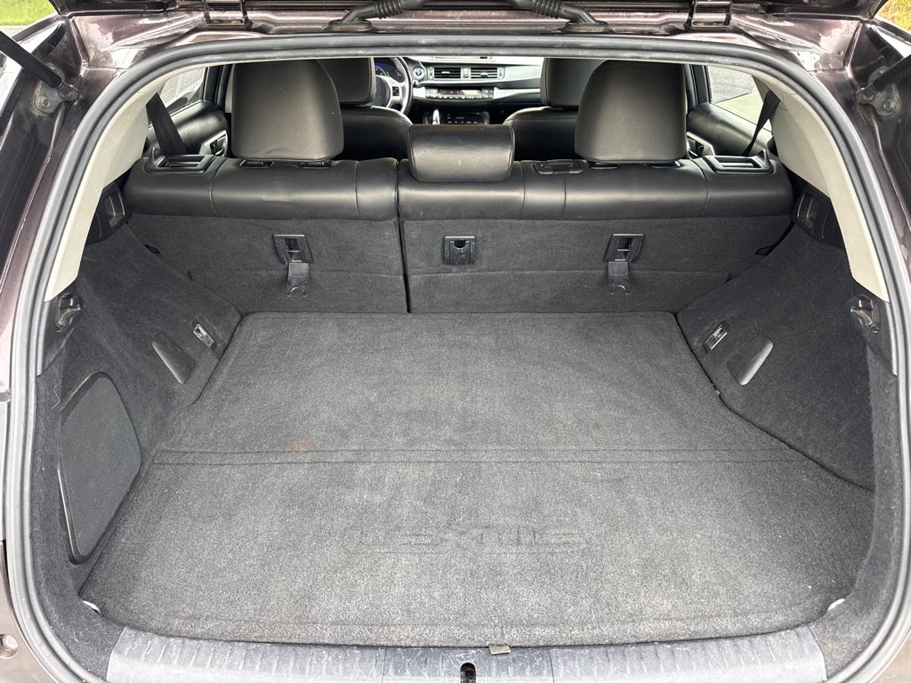 Used 2011 Lexus CT 200h Premium w/ Premium Audio Pkg FWD image 12