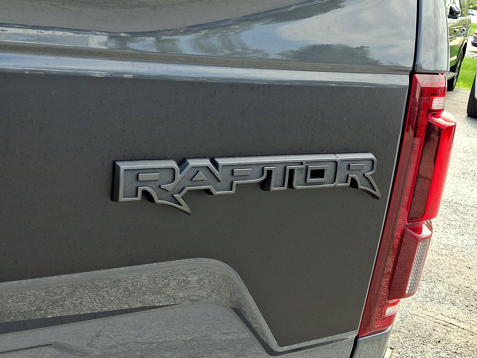 Used 2018 Ford F150 Raptor w/ Equipment Group 802A Luxury AWD/4WD image 34