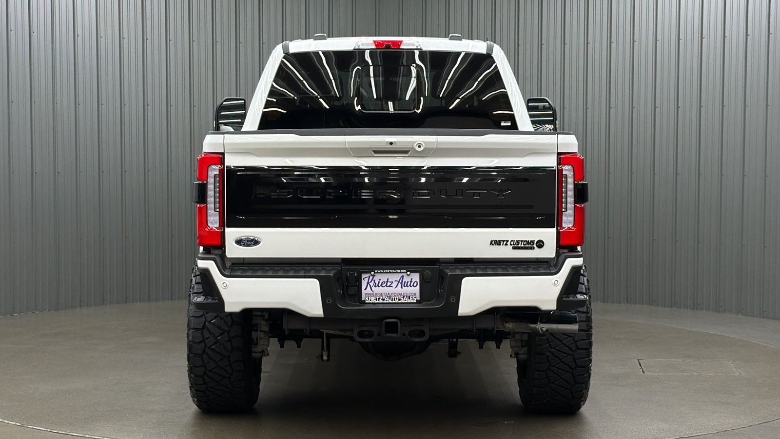 Used 2026 Ford F250 Platinum AWD/4WD image 4