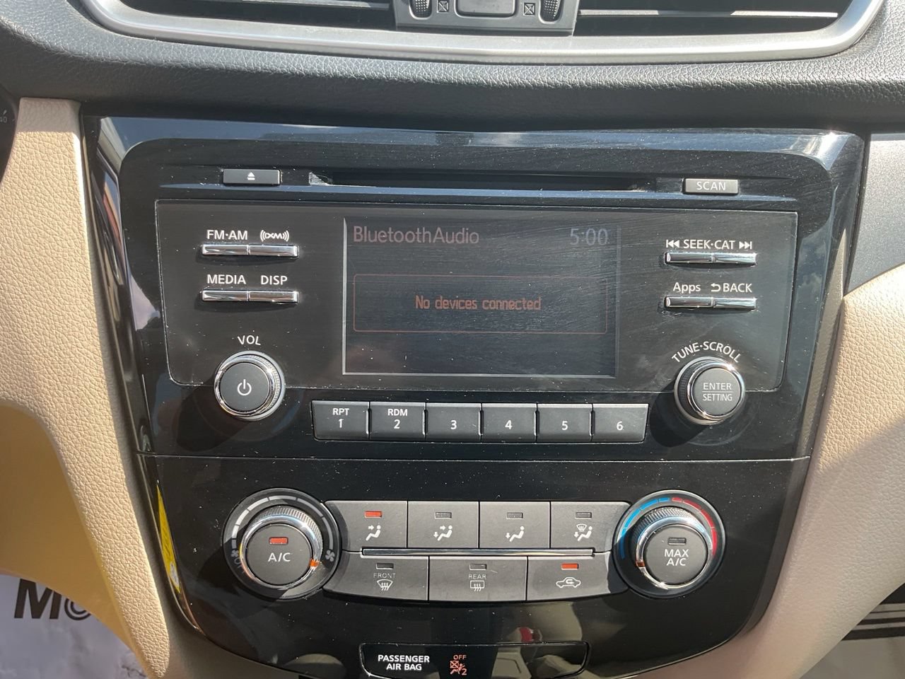Used 2016 Nissan Rogue S w/ Appearance Package FWD image 20