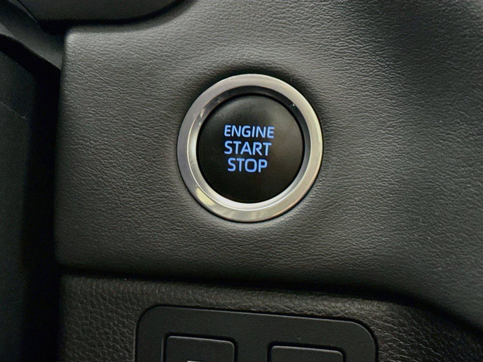 Used 2024 Toyota Tundra Platinum AWD/4WD image 22