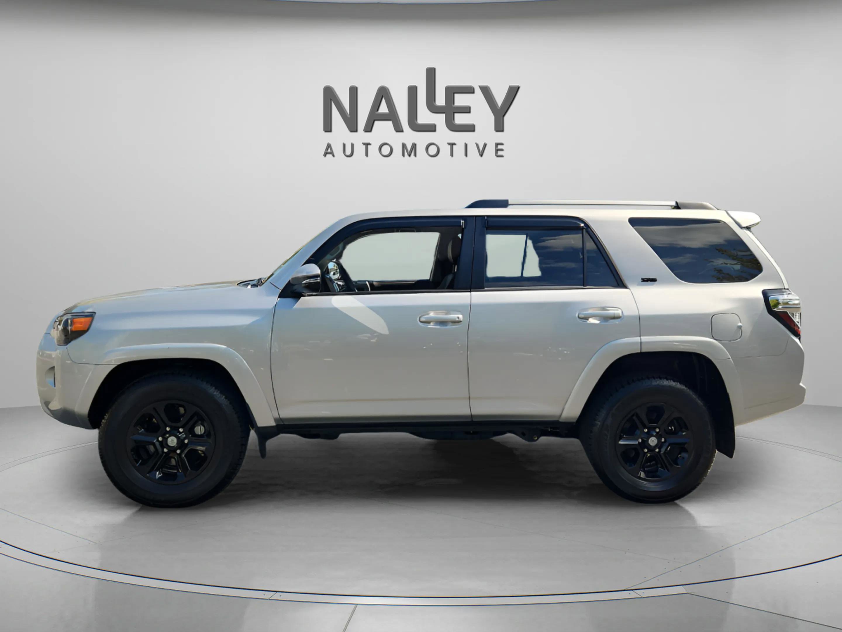 Certified 2024 Toyota 4Runner SR5 Premium image 3