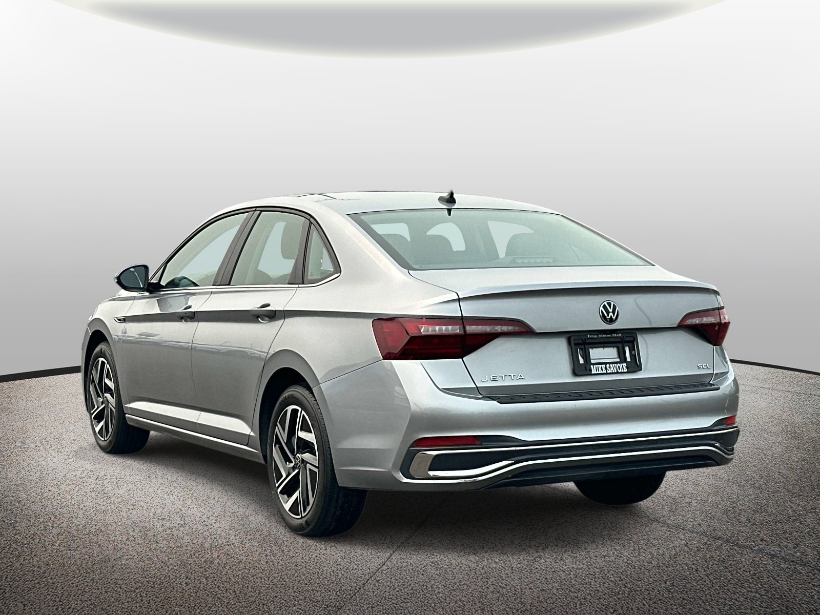 Used 2023 Volkswagen Jetta SEL FWD image 3