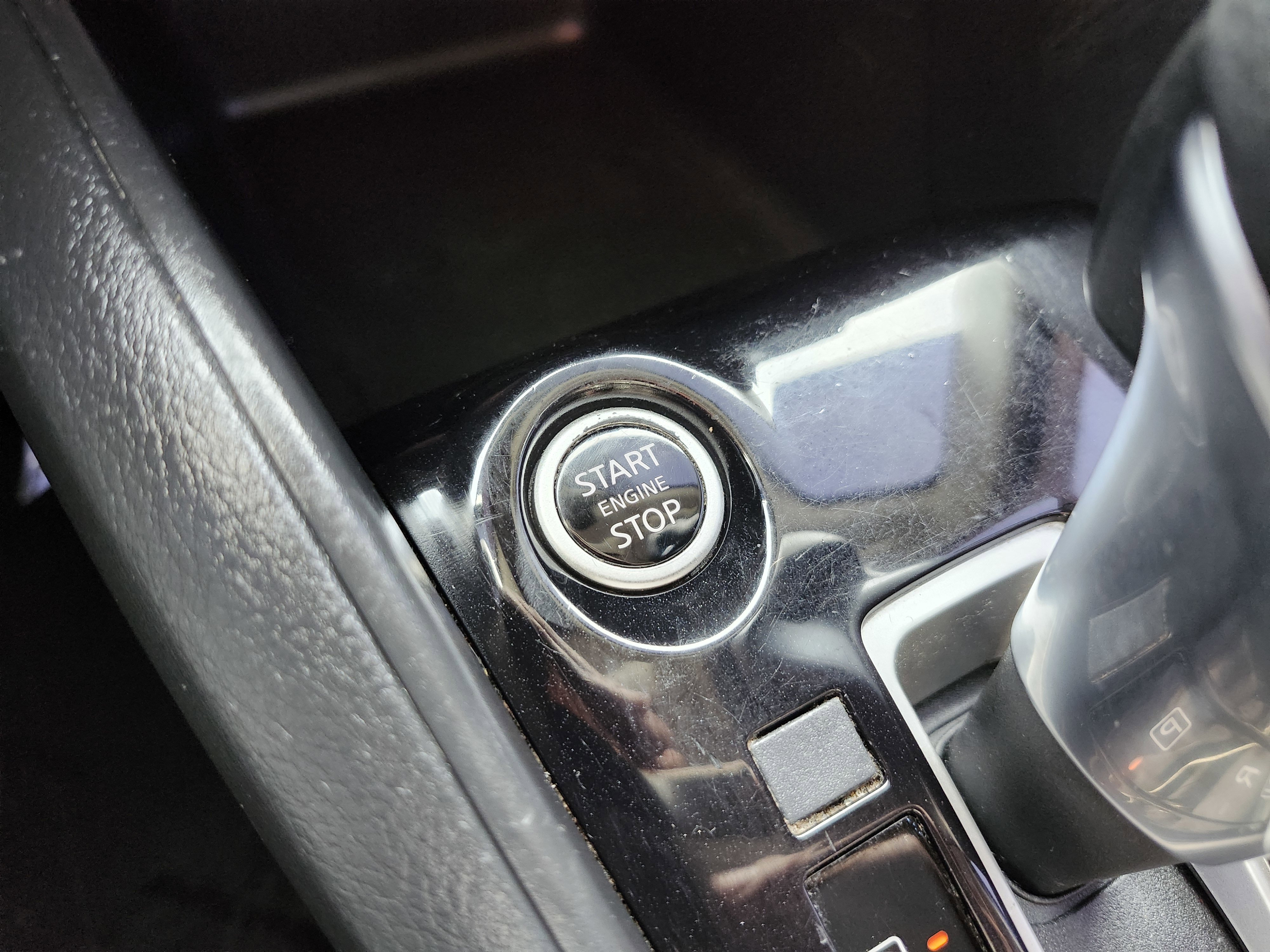 Used 2021 Nissan Kicks S image 8