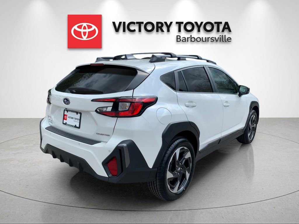 Used 2024 Subaru Crosstrek 2.5i Limited w/ Crosstrek Mirror Package AWD/4WD image 7